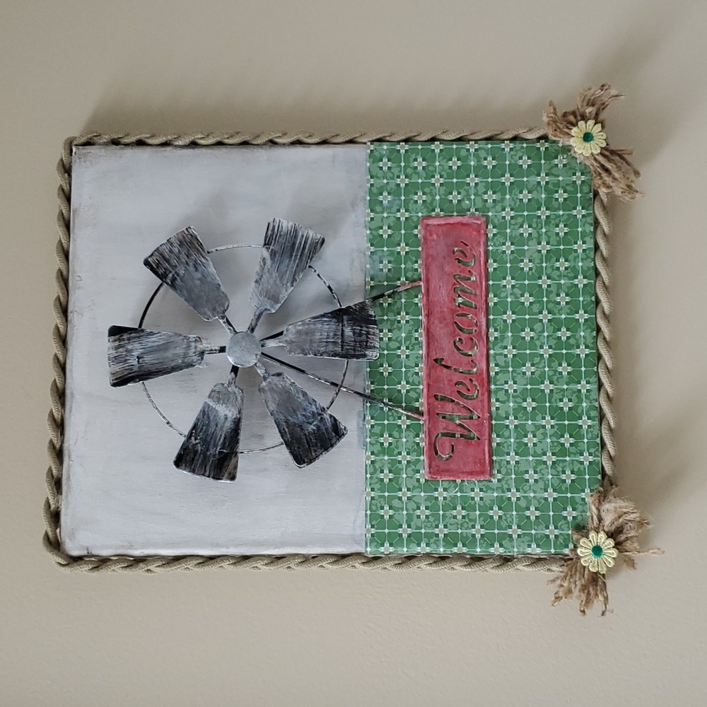 Handmade with love by NWOT the Smith Sisters ❤